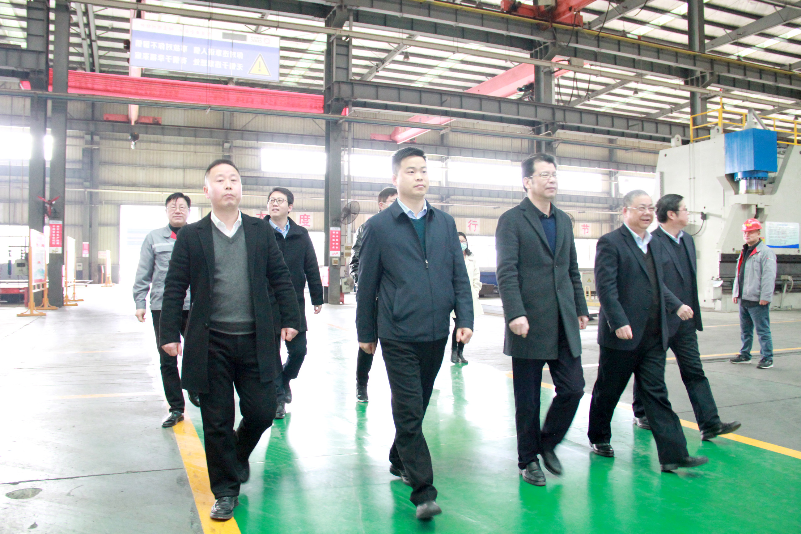 政府牽紅線，產(chǎn)學(xué)研融合--武漢科技大學(xué)夏緒輝專家團(tuán)隊(duì)一行